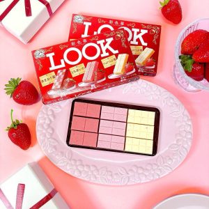 日本季節限定草莓巧克力-75